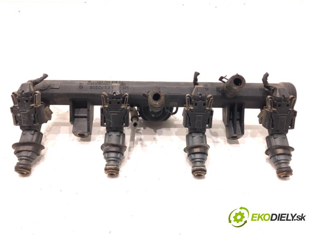 SEAT IBIZA II (6K1) 1993 - 2002    1.4 i 44 kW [60 KM] benzyna 1993 - 2002  Lišta vstrekovacia 030906031J (Vstrekovacie lišty)