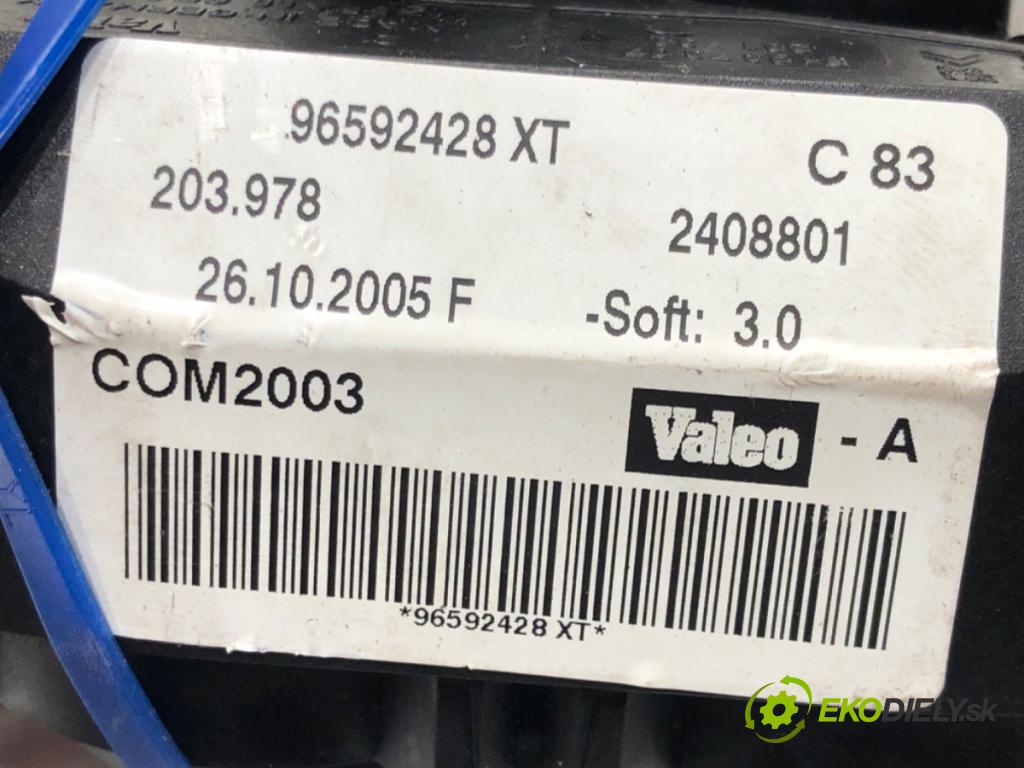 CITROEN C5 II (RC_) 2004 - 2022    2.0 HDi (RCRHRH) 100 kW [136 KM] olej napędowy 2004 - 2022  Prepínač kombinovaný 96592428XT (Prepínače, spínače, tlačidlá a ovládače kúrenia)