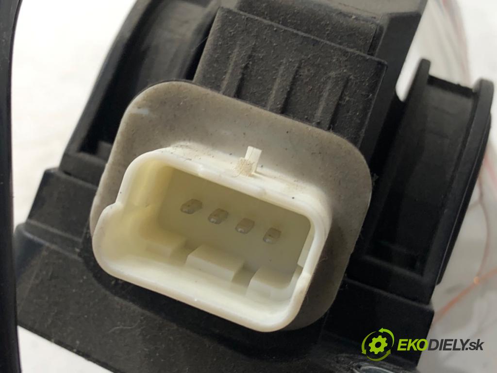 CITROEN C5 II (RC_) 2004 - 2022    2.0 HDi (RCRHRH) 100 kW [136 KM] olej napędowy 2004 - 2022  Potenciometer plynu F00C3E2429 (Pedále)