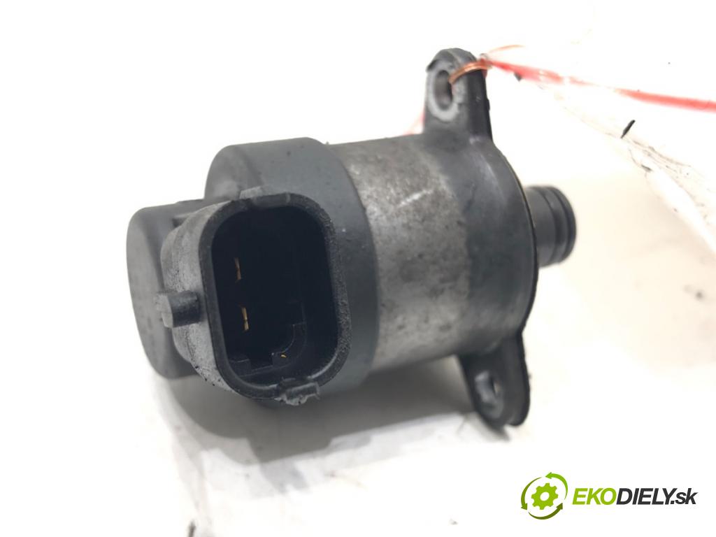 SAAB 9-3 Kombi (E50) 2005 - 2015    1.9 TiD 110 kW [150 KM] olej napędowy 2005 - 2015  Regulátor tlaku paliva 0928400680 (Ostatné)