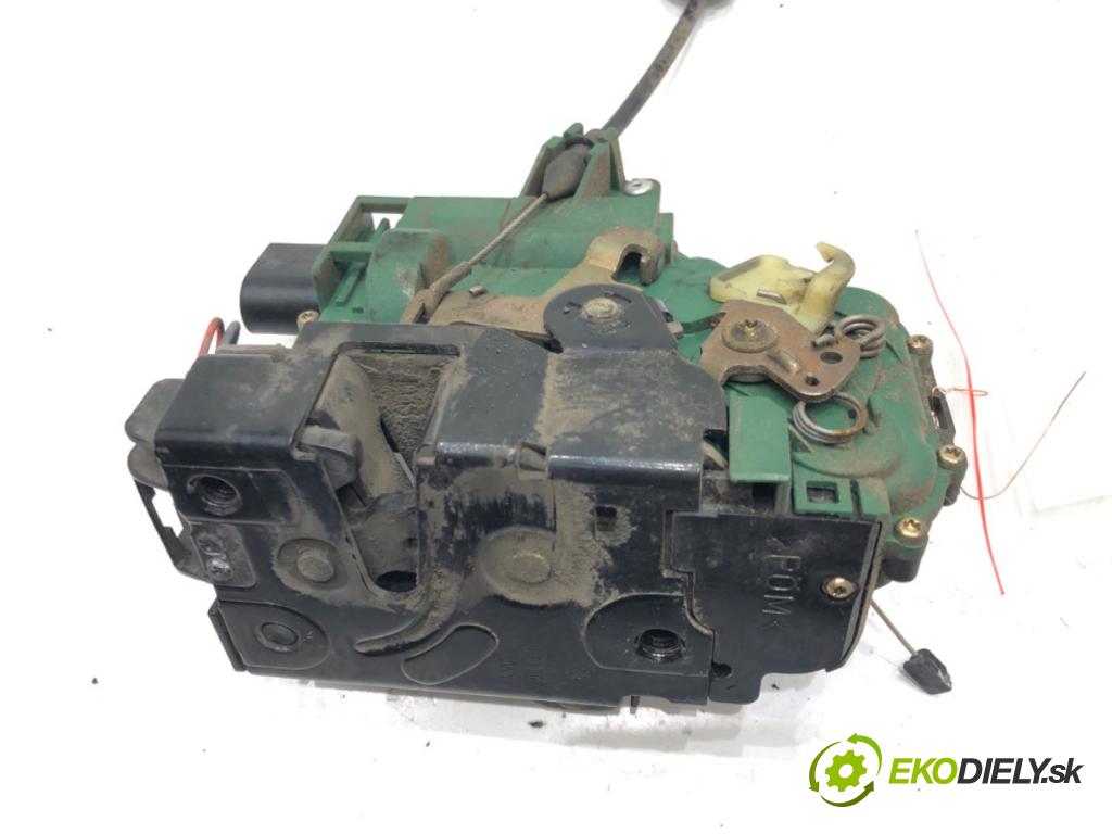VW BORA I (1J2) 1998 - 2013    1.9 TDI 96 kW [130 KM] olej napędowy 2000 - 2005  zámok dveře pravý přední část