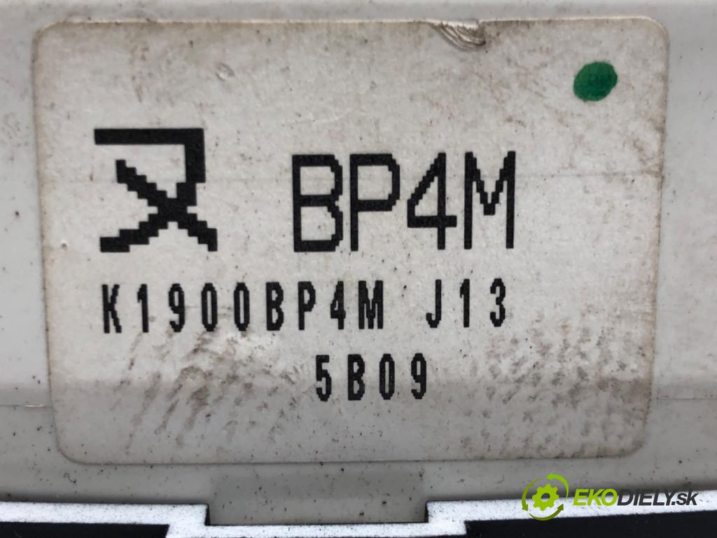 MAZDA 3 (BK) 2003 - 2009    1.6 (BK14) 77 kW [105 KM] benzyna 2003 - 2009  Panel ovládania kúrenia K1900BP4M (Prepínače, spínače, tlačidlá a ovládače kúrenia)