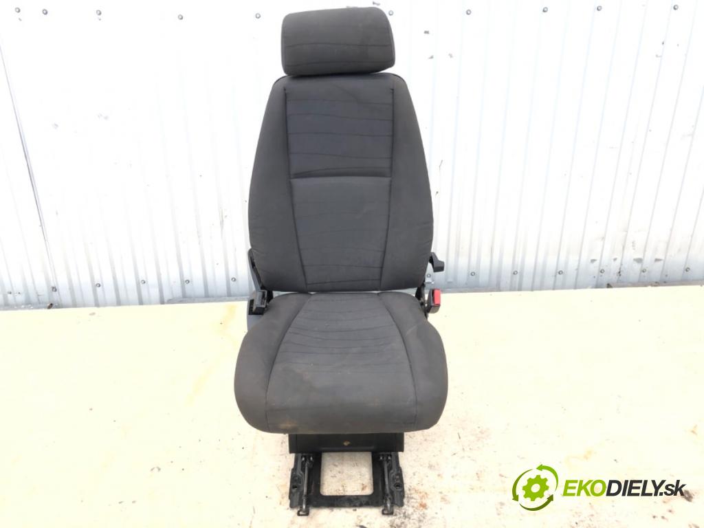 SCANIA P,G,R,T - series 2003 - 2022    R 450  Sedadlo pravy predný 