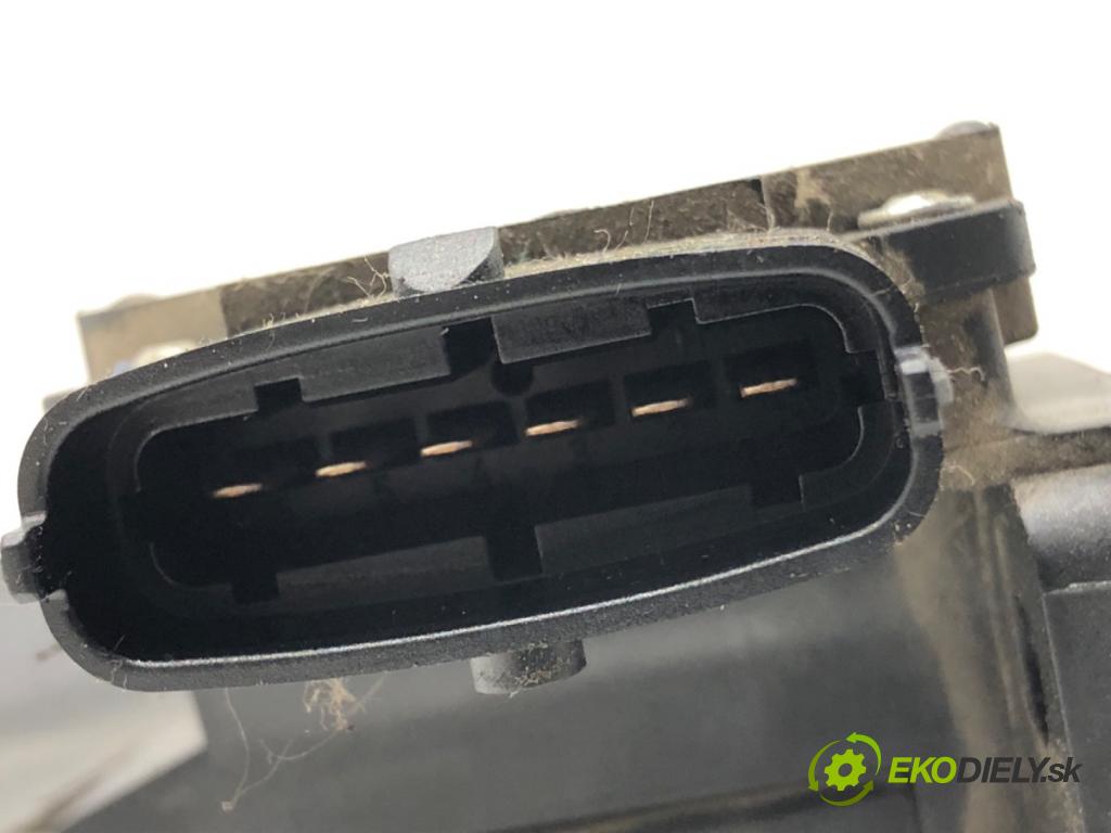 OPEL ZAFIRA A nadwozie wielkoprzestrzenne (MPV) (T98) 1999 - 2005    2.0 DTI 16V (F75) 74 kW [101 KM] olej napędowy 2000 - 2005  Potenciometer plynu F01C050001 (Pedále)