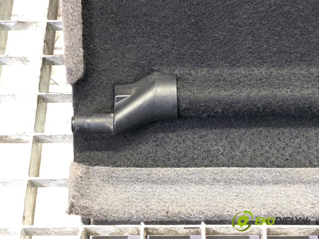 SEAT LEON (1M1) 1999 - 2006    1.6 74 kW [100 KM] benzyna 1999 - 2006  Pláto zad