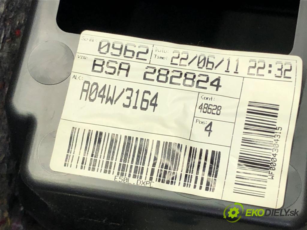KIA CEED SW (ED) 2007 - 2012    1.6 CRDi 90 66 kW [90 KM] olej napędowy 2007 - 2012  Tunel stredový  (Stredový tunel / panel)