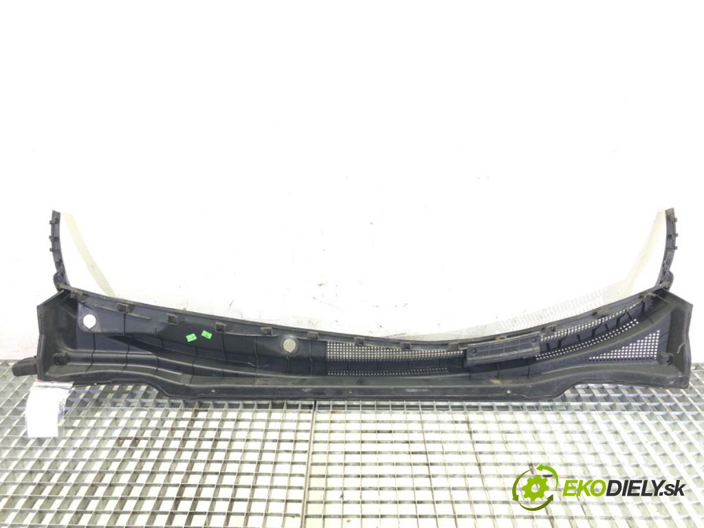 KIA CEED SW (ED) 2007 - 2012    1.6 CRDi 90 66 kW [90 KM] olej napędowy 2007 - 2012  Torpédo, plast pod čelné okno 86151-1H000 (Torpéda)