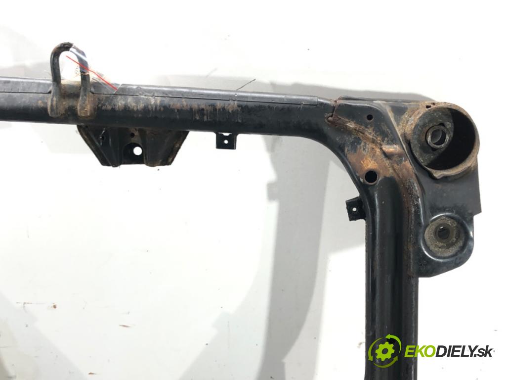 KIA CEED SW (ED) 2007 - 2012    1.6 CRDi 90 66 kW [90 KM] olej napędowy 2007 - 2012  výztuha pod motor  (Výztuhy přední)