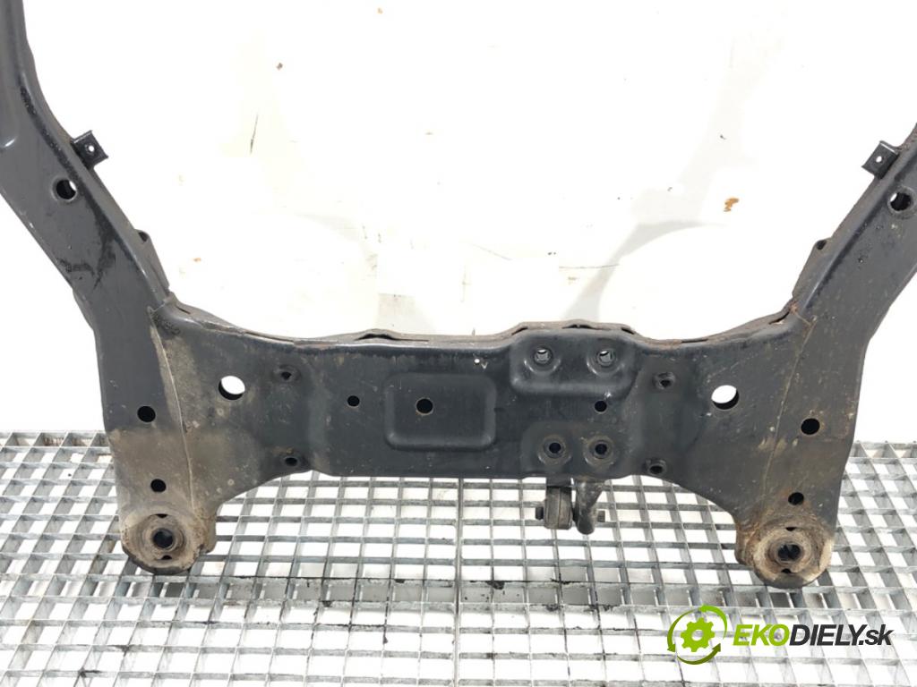 KIA CEED SW (ED) 2007 - 2012    1.6 CRDi 90 66 kW [90 KM] olej napędowy 2007 - 2012  výztuha pod motor  (Výztuhy přední)