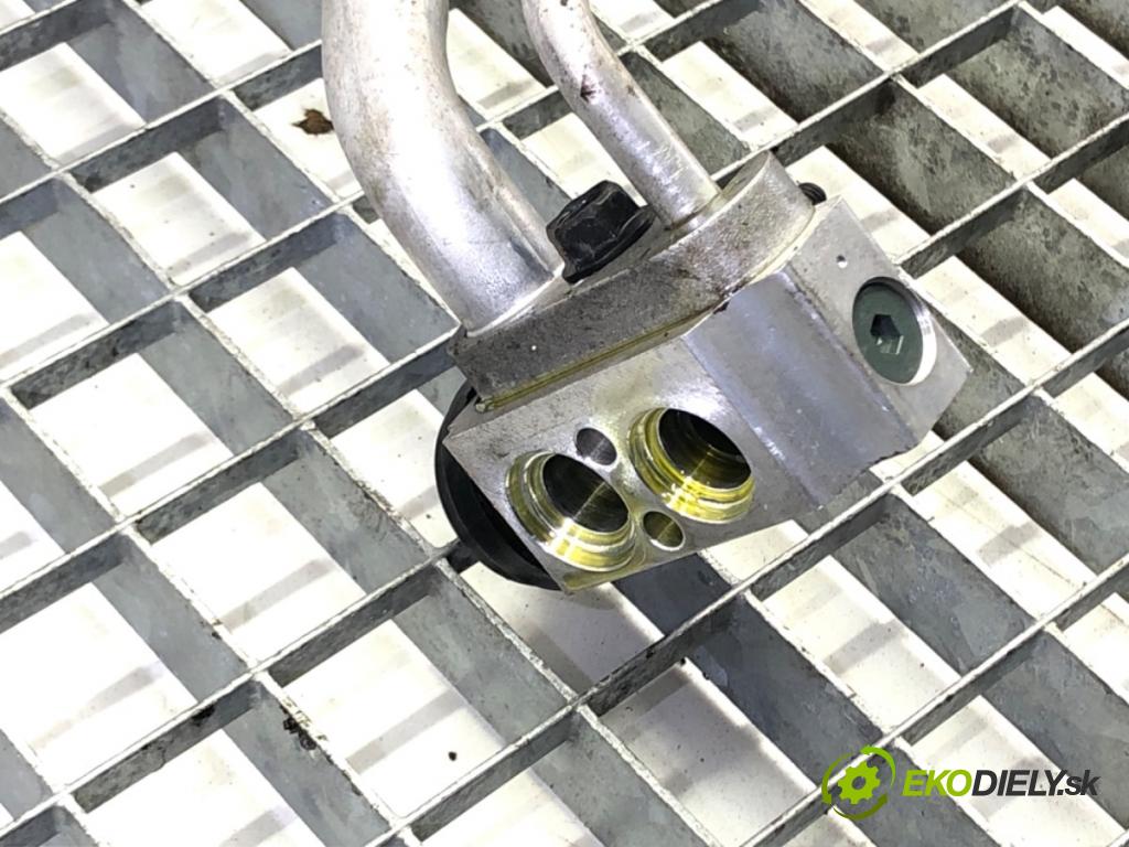 KIA CEED SW (ED) 2007 - 2012    1.6 CRDi 90 66 kW [90 KM] olej napędowy 2007 - 2012  rúrka klimatizácie  (Rúrky klimatizácie)