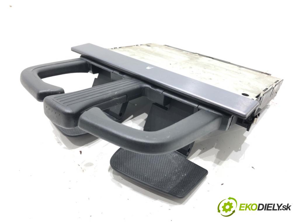 VW GOLF IV (1J1) 1997 - 2008    1.9 TDI 74 kW [101 KM] olej napędowy 2000 - 2005  Držiak na nápoje  (Úchyty, držiaky na nápoje)