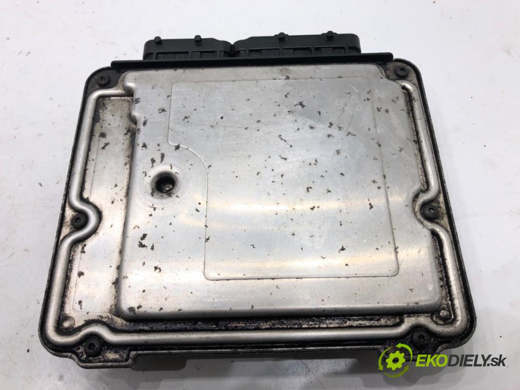 TOYOTA YARIS (_P9_) 2005 - 2014    1.4 D-4D (NLP90_) 66 kW [90 KM] olej napędowy 2005 - 2012  riadiaca jednotka Motor 89661-0D450 (Riadiace jednotky)