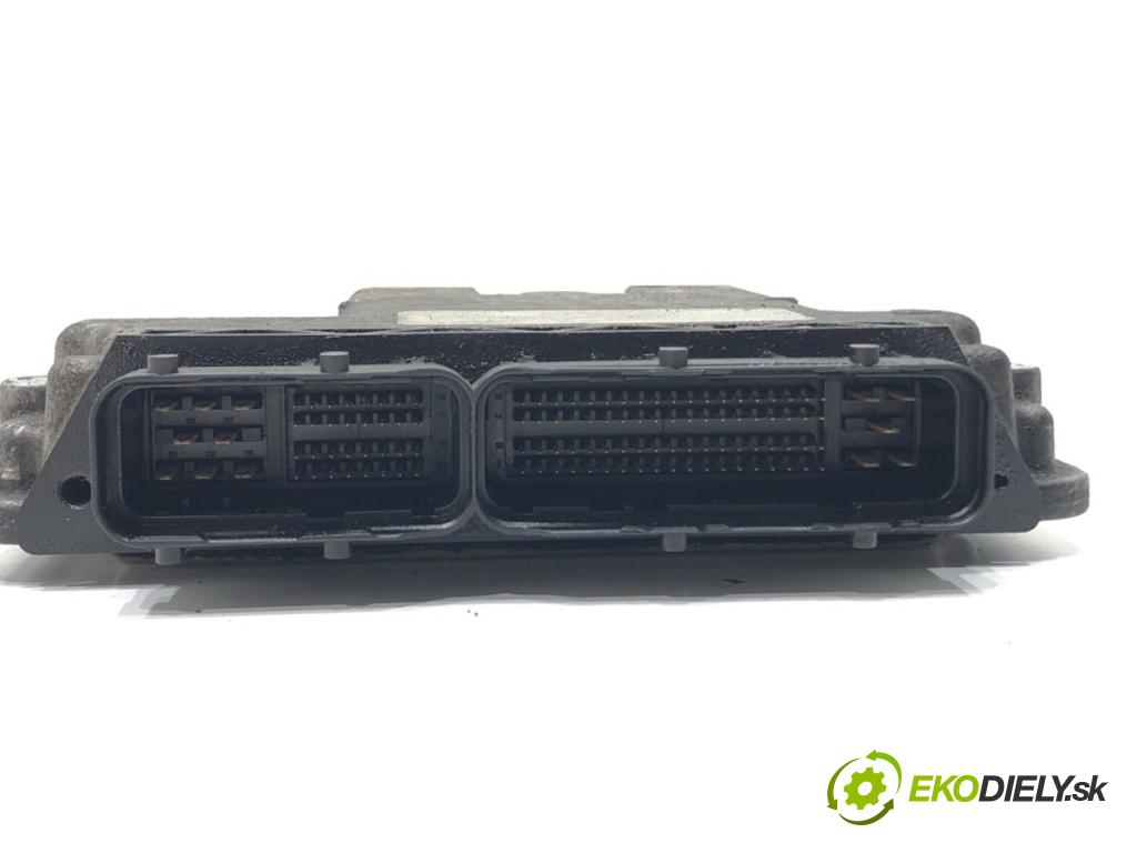 TOYOTA YARIS (_P9_) 2005 - 2014    1.4 D-4D (NLP90_) 66 kW [90 KM] olej napędowy 2005 - 2012  riadiaca jednotka Motor 89661-0D450 (Riadiace jednotky)