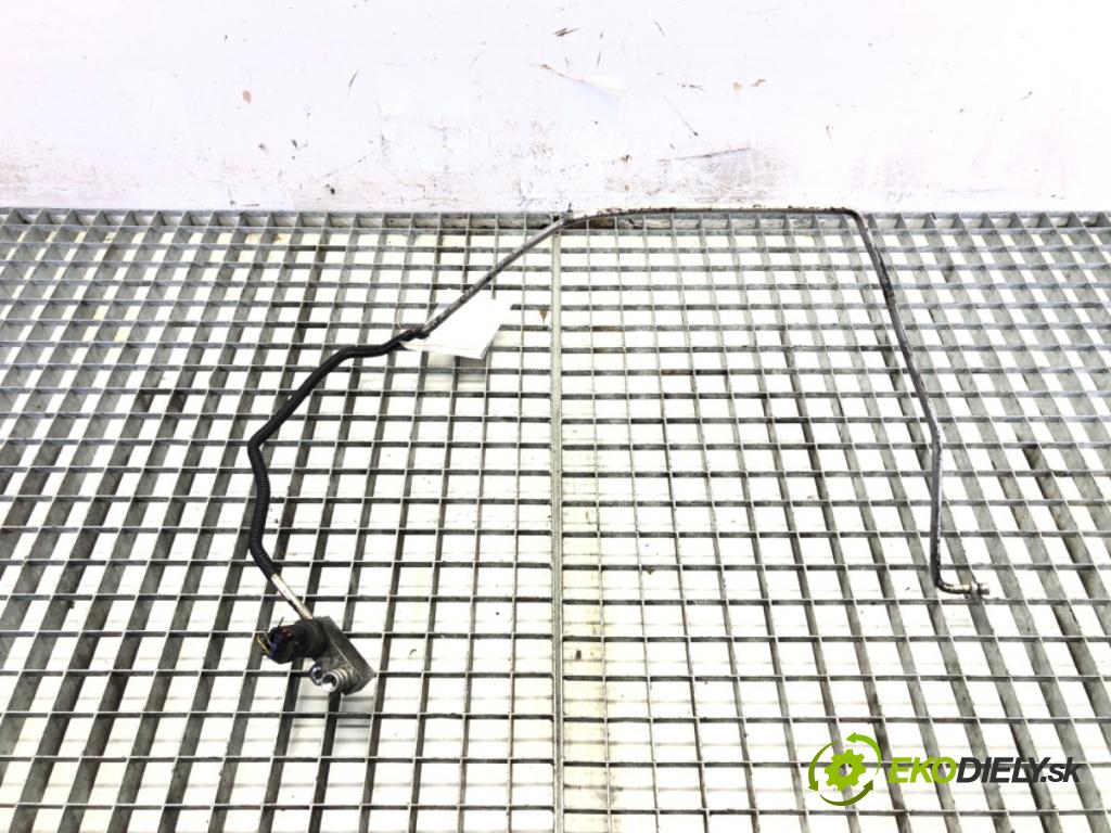 TOYOTA YARIS (_P9_) 2005 - 2014    1.4 D-4D (NLP90_) 66 kW [90 KM] olej napędowy 2005 - 2012  rúrka klimatizácie  (Rúrky klimatizácie)