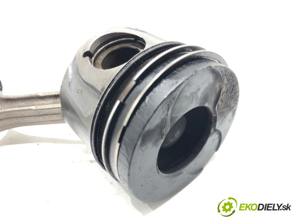 TOYOTA YARIS (_P9_) 2005 - 2014    1.4 D-4D (NLP90_) 66 kW [90 KM] olej napędowy 2005 - 2012  PIEST: ojnica 1ND-TV (Piest)