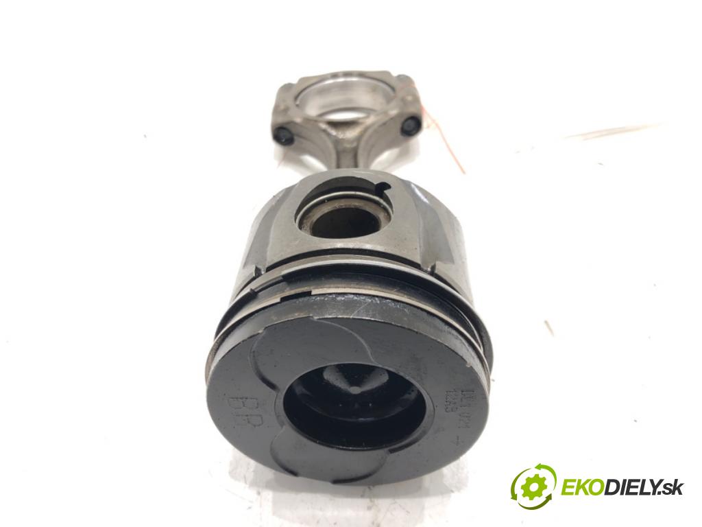 TOYOTA YARIS (_P9_) 2005 - 2014    1.4 D-4D (NLP90_) 66 kW [90 KM] olej napędowy 2005 - 2012  PIEST: ojnica 1ND-TV (Piest)