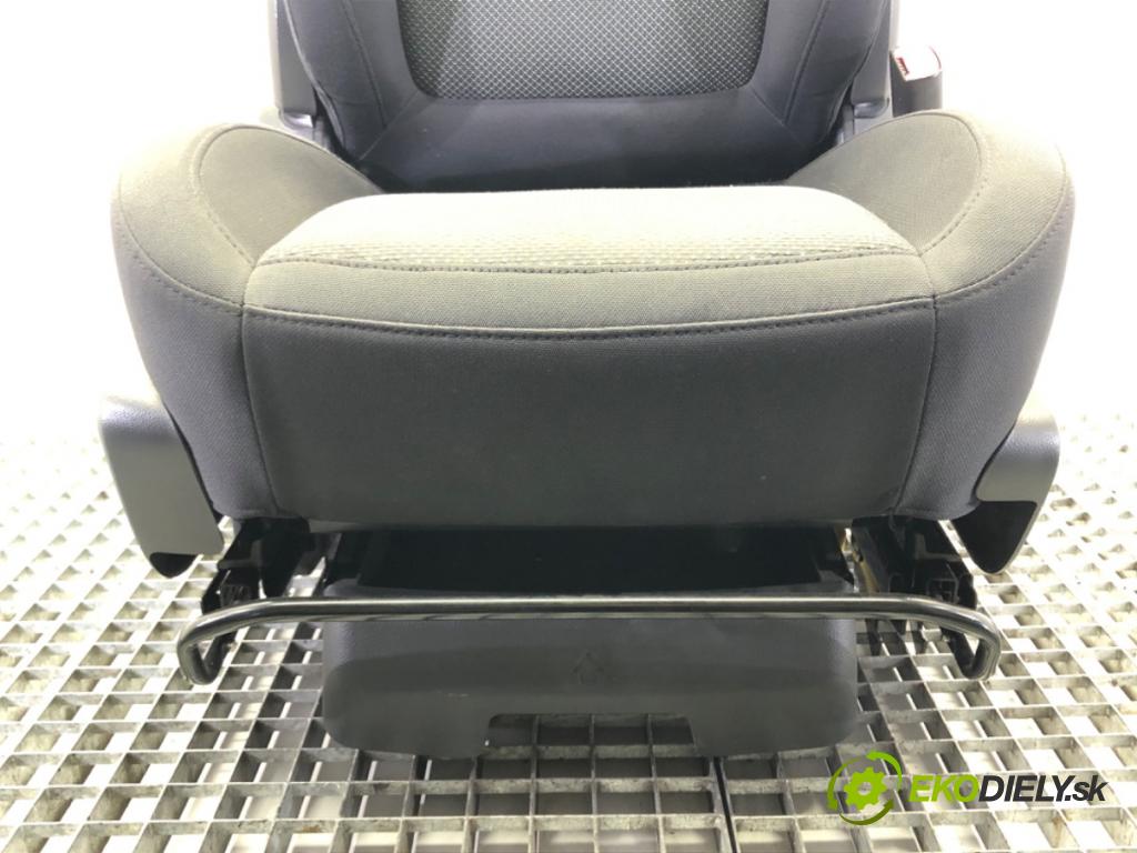 OPEL ANTARA A (L07) 2006 - 2022    2.0 CDTI 110 kW [150 KM] olej napędowy 2006 - 2011  Sedadlo pravy predný