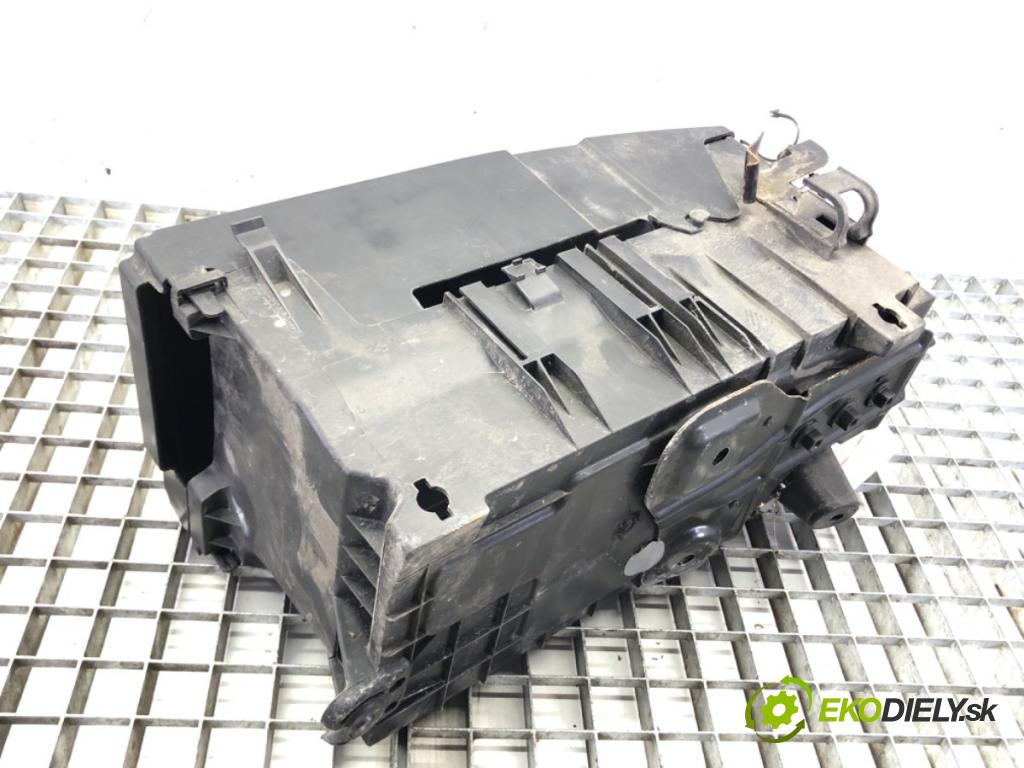 OPEL INSIGNIA A Sports Tourer (G09) 2008 - 2017    2.0 CDTI (35) 96 kW [131 KM] olej napędowy 2008 - 2015  Obal akumulátora 13330946