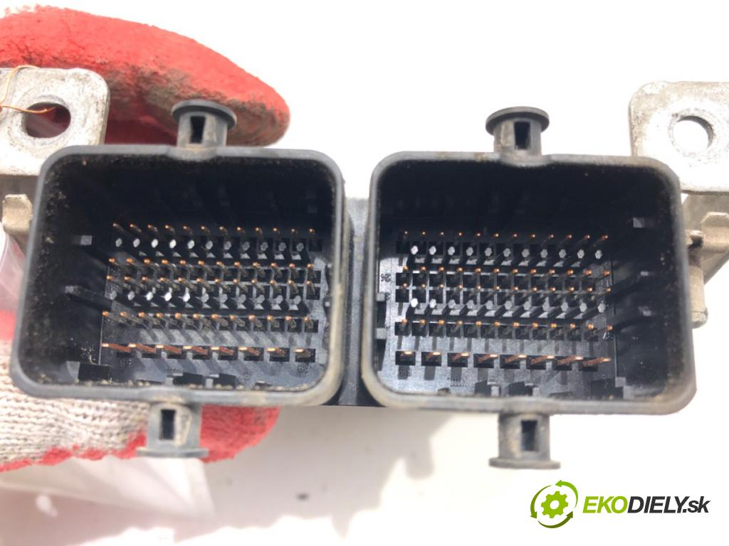 SKODA CITIGO (NF1) 2011 - 2019    1.0 44 kW [60 KM] benzyna 2011 - 2019  riadiaca jednotka Motor 04C907309N (Riadiace jednotky)