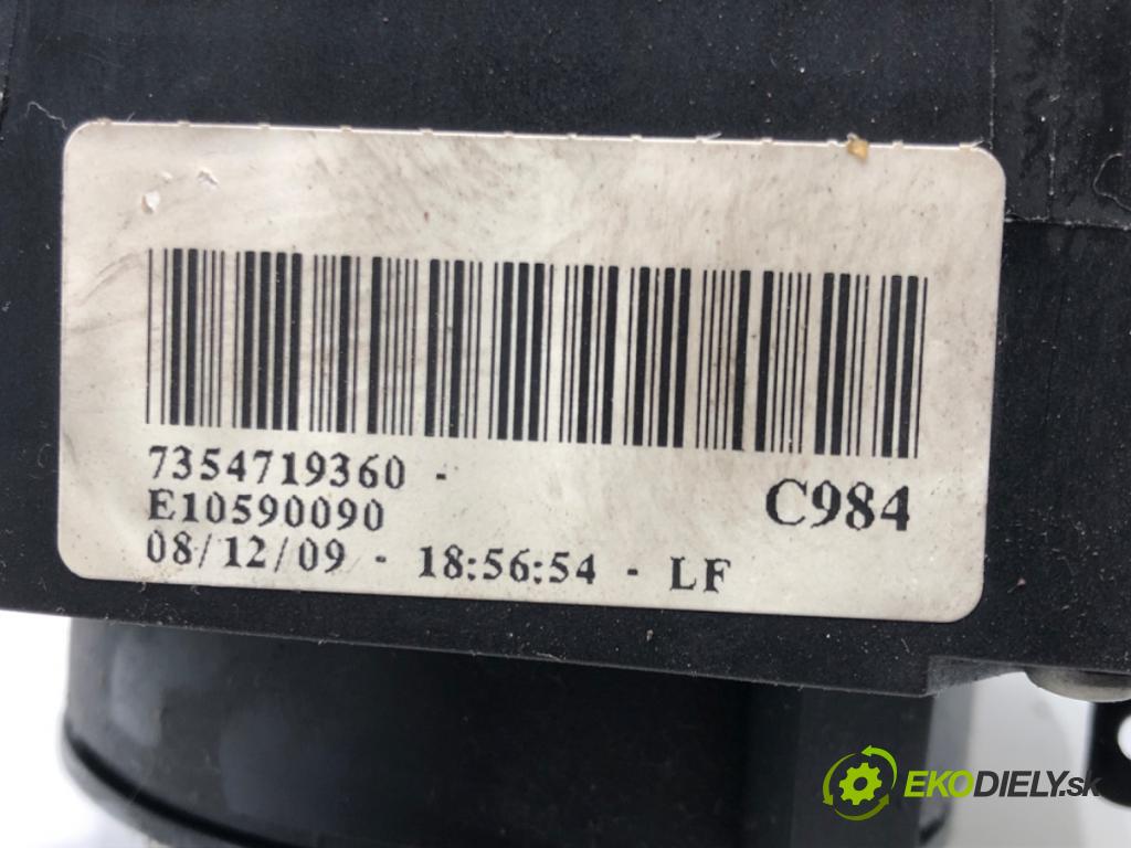 FIAT GRANDE PUNTO (199_) 2005 - 2022    1.3 D Multijet 55 kW [75 KM] olej napędowy 2005 - 2022  Prepínač kombinovaný 7354719360 (Prepínače, spínače, tlačidlá a ovládače kúrenia)