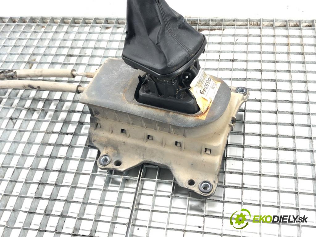 FIAT GRANDE PUNTO (199_) 2005 - 2022    1.3 D Multijet 55 kW [75 KM] olej napędowy 2005 - 2022  Kulisa  (Rýchlostné páky / kulisy)