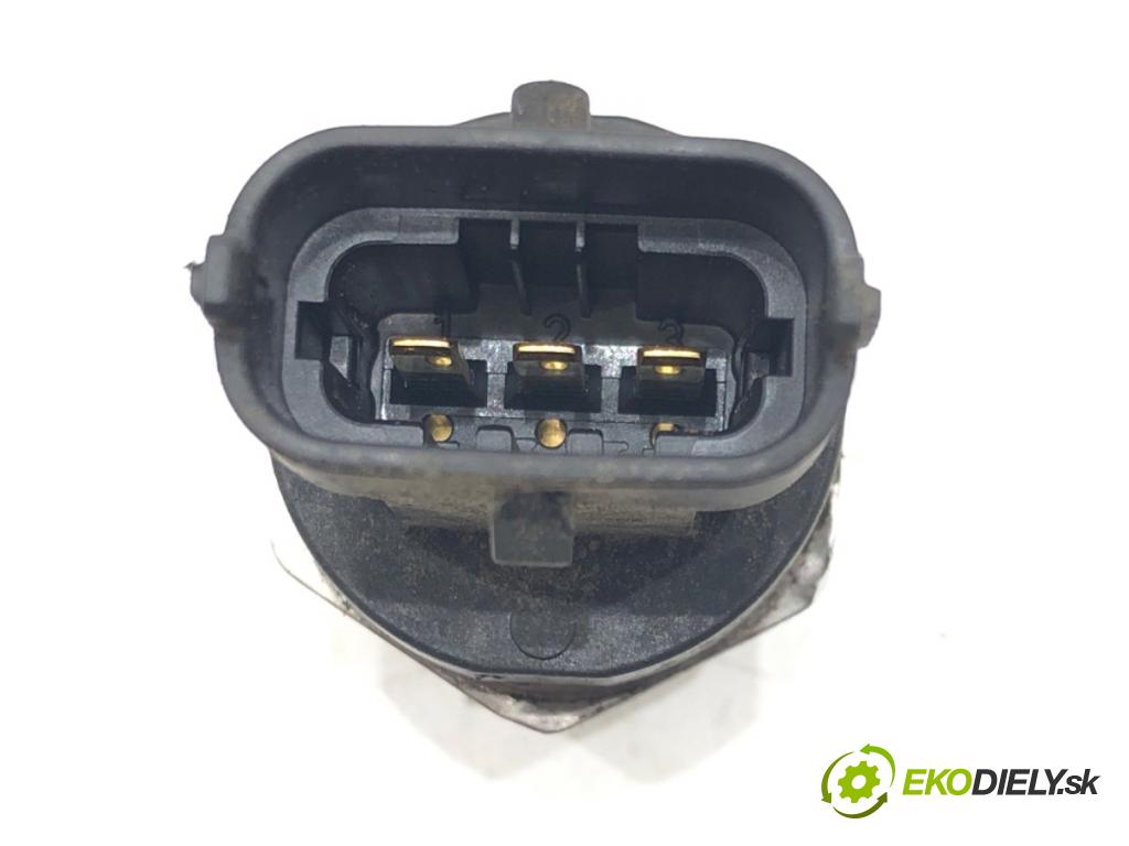 FIAT GRANDE PUNTO (199_) 2005 - 2022    1.3 D Multijet 55 kW [75 KM] olej napędowy 2005 - 2022  Snímač tlaku paliva 0281002903 (Snímače)