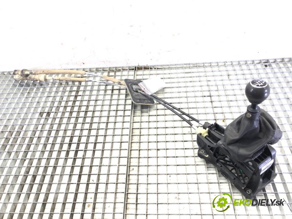 FIAT TIPO sedan (356_) 2015 - 2022    1.4 (356SXA1B) 70 kW [95 KM] benzyna 2015 - 2022  Kulisa 50294520 (Rýchlostné páky / kulisy)