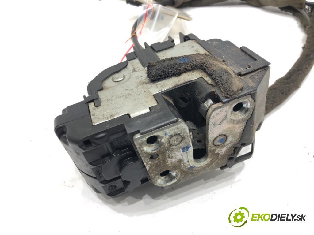 NISSAN QASHQAI / QASHQAI +2 I (J10, NJ10, JJ10E) 2006 - 2014    2.0 dCi 110 kW [150 KM] olej napędowy 2007 - 2013  zámok dveře pravý přední část 3PIN