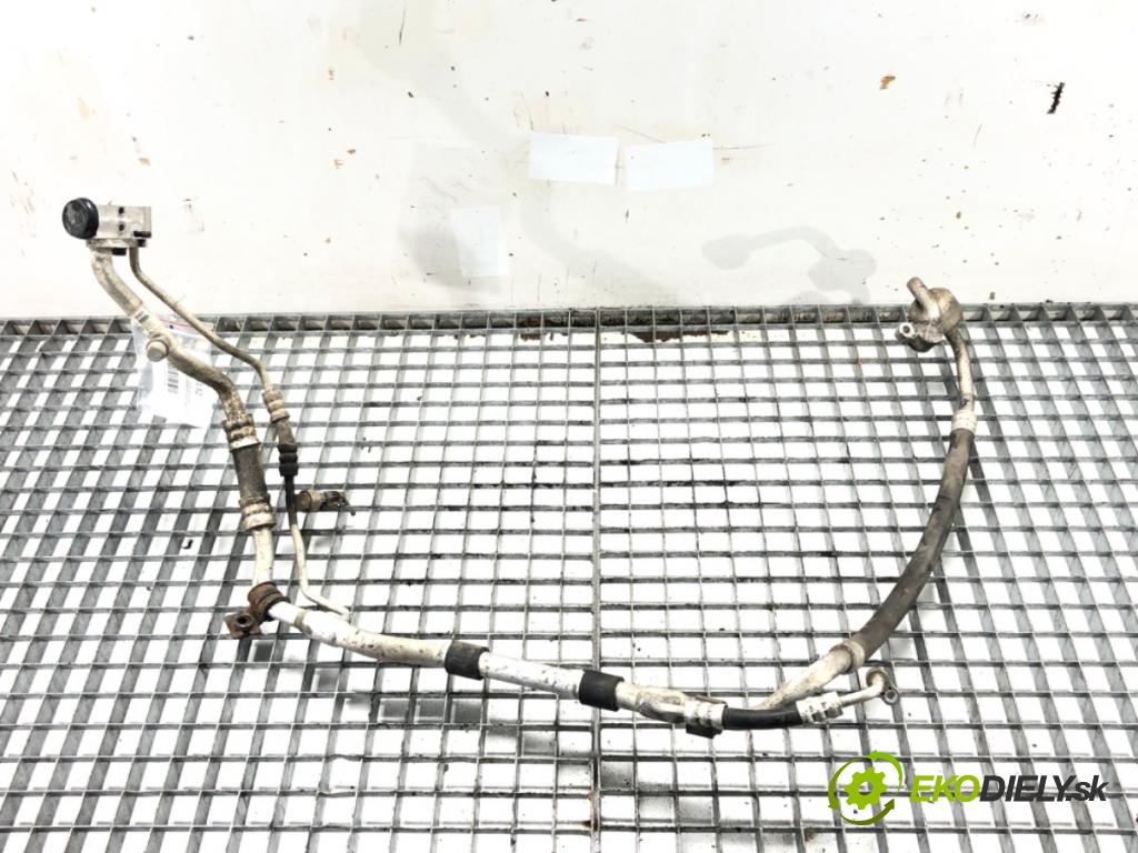 HYUNDAI i20 II (GB, IB) 2014 - 2022    1.1 CRDi 55 kW [75 KM] olej napędowy 2014 - 2022  rúrka klimatizácie 97775C8230 (Rúrky klimatizácie)