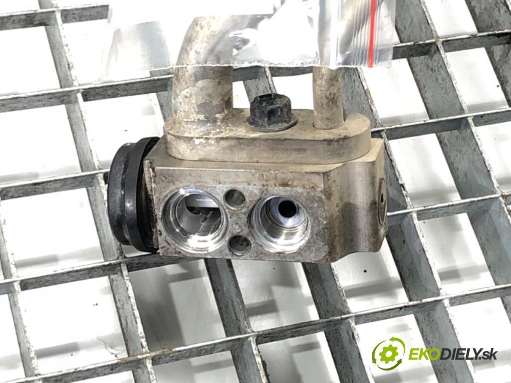 HYUNDAI i20 II (GB, IB) 2014 - 2022    1.1 CRDi 55 kW [75 KM] olej napędowy 2014 - 2022  rúrka klimatizácie 97775C8230 (Rúrky klimatizácie)