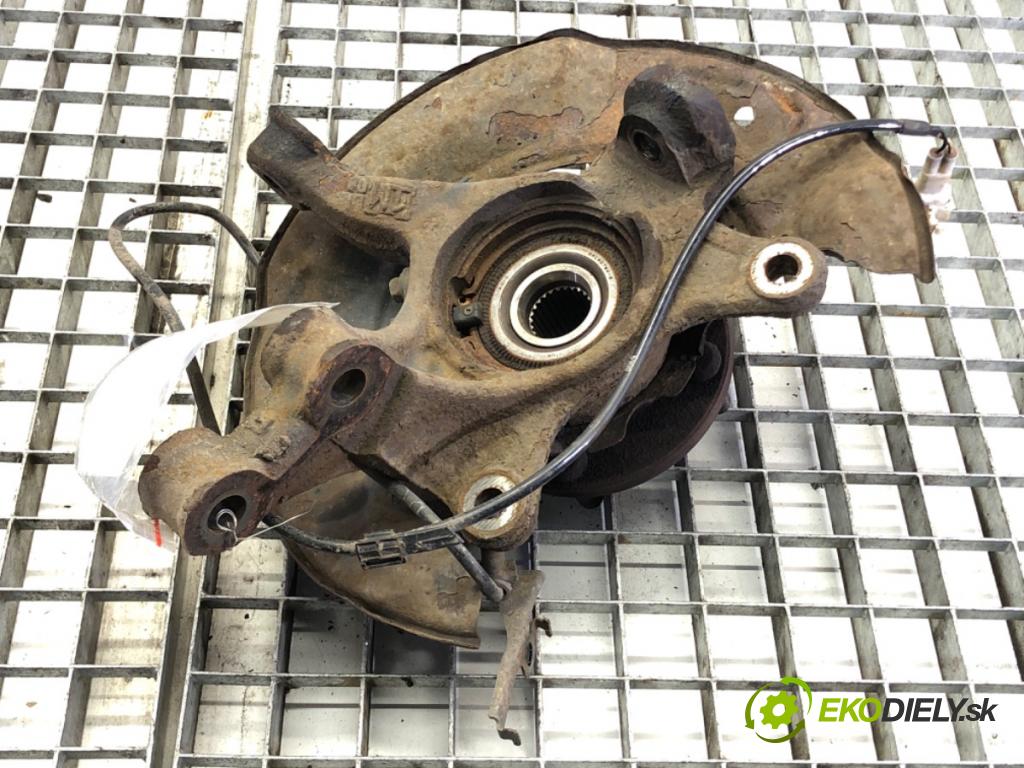 TOYOTA YARIS (_P9_) 2005 - 2014    1.33 VVT-i (NSP90_) 74 kW [100 KM] benzyna 2008 - 2011  náboj pravy predný
