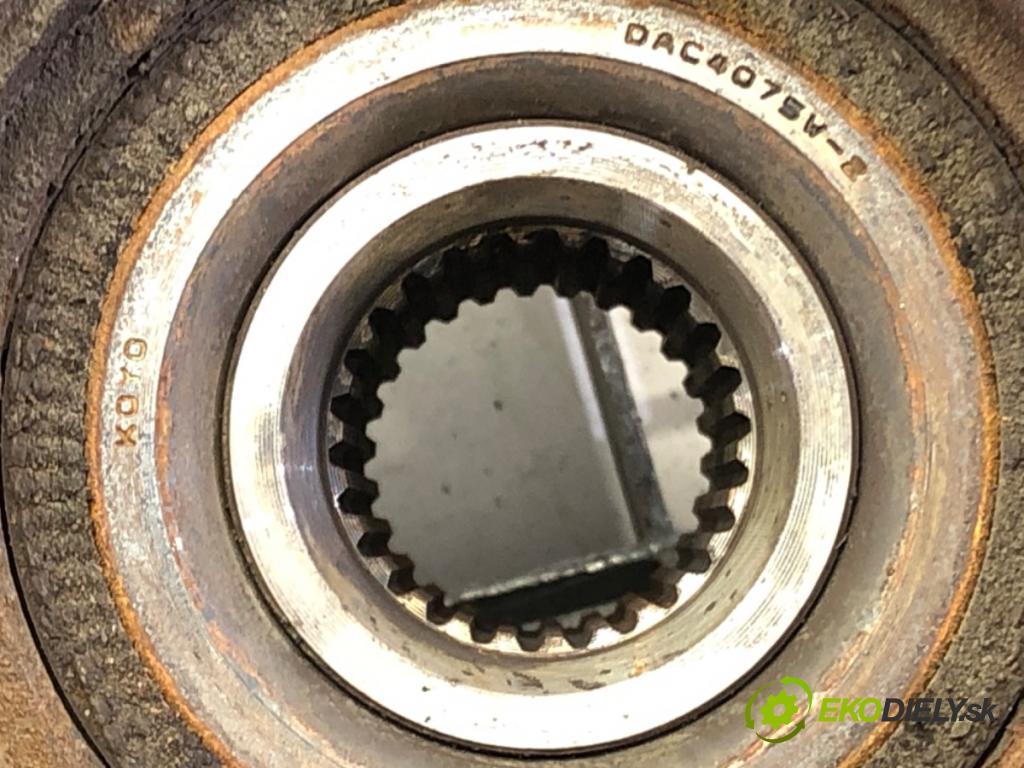 TOYOTA YARIS (_P9_) 2005 - 2014    1.33 VVT-i (NSP90_) 74 kW [100 KM] benzyna 2008 - 2011  náboj pravy predný