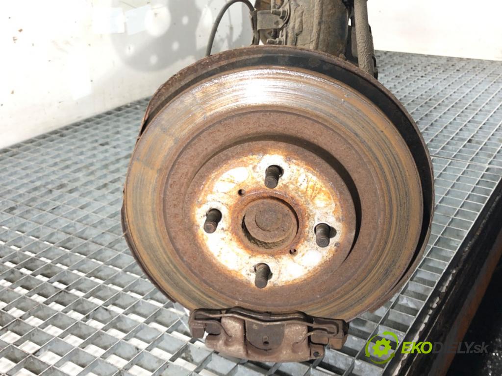 TOYOTA YARIS (_P9_) 2005 - 2014    1.33 VVT-i (NSP90_) 74 kW [100 KM] benzyna 2008 - 2011  výztuha zadní část Štíty