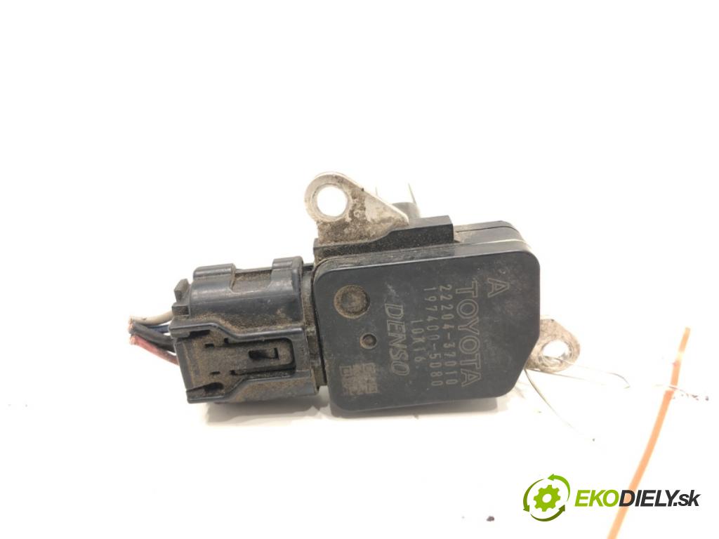 TOYOTA YARIS (_P9_) 2005 - 2014    1.33 VVT-i (NSP90_) 74 kW [100 KM] benzyna 2008 - 2011  Váha vzduchu 22204-37010 (Váhy vzduchu)