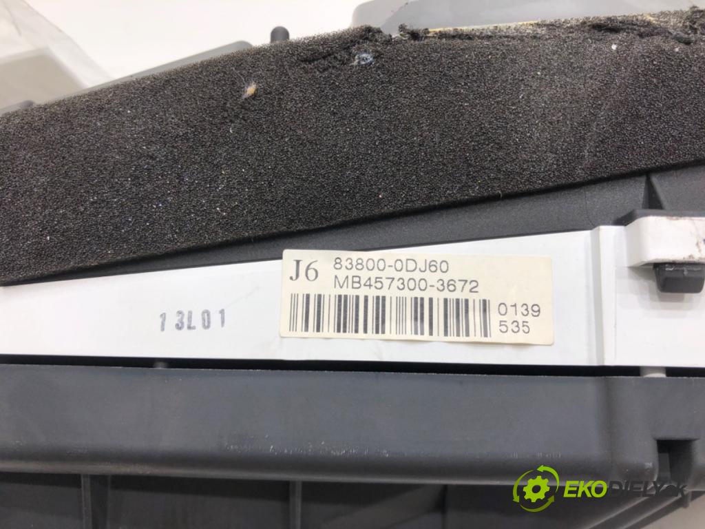 TOYOTA YARIS (_P9_) 2005 - 2014    1.33 VVT-i (NSP90_) 74 kW [100 KM] benzyna 2008 - 2011  Prístrojovka 83800-0DJ60 (Prístrojové dosky, displeje)