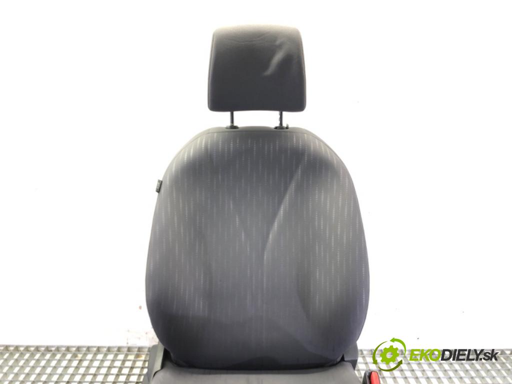 TOYOTA YARIS (_P9_) 2005 - 2014    1.33 VVT-i (NSP90_) 74 kW [100 KM] benzyna 2008 - 2011  Sedadlo pravy predný