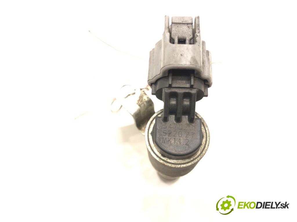 TOYOTA YARIS (_P9_) 2005 - 2014    1.33 VVT-i (NSP90_) 74 kW [100 KM] benzyna 2008 - 2011  Snímač variabilný fázy 347020-522021 (Snímače)