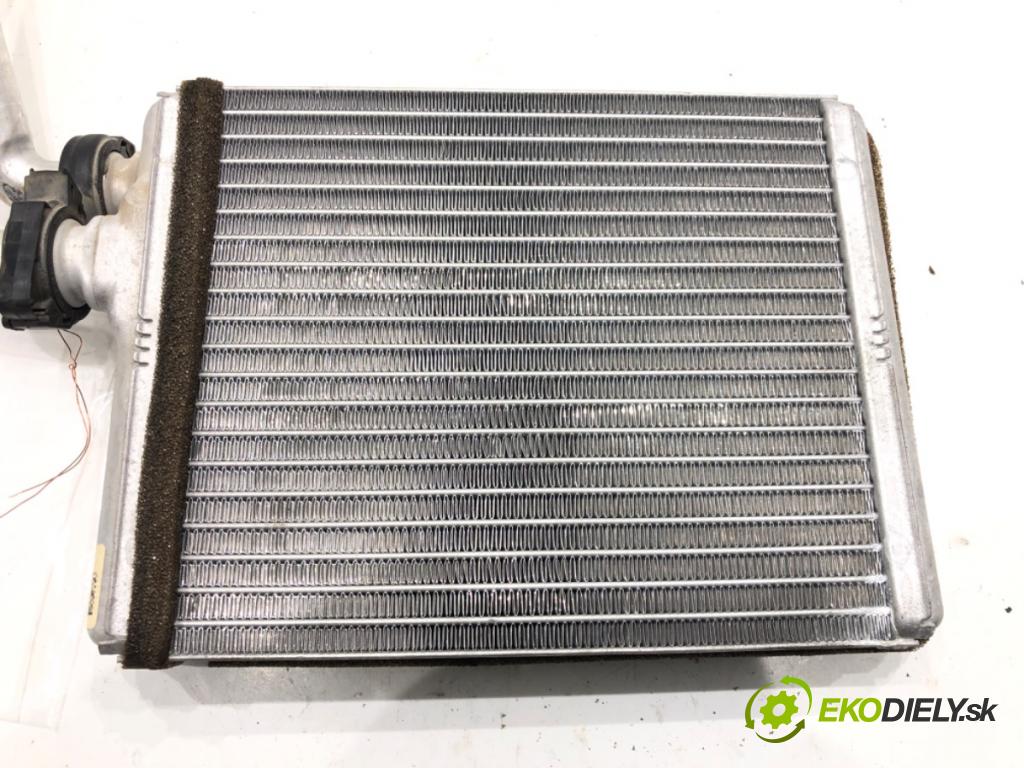 PEUGEOT 308 SW II (LC_, LJ_, LR_, LX_, L4_) 2014 - 2021    1.6 BlueHDi 100 73 kW [99 KM] olej napędowy 2014 - 2021  topné těleso radiátor topení CV821001 (Radiátory topení)