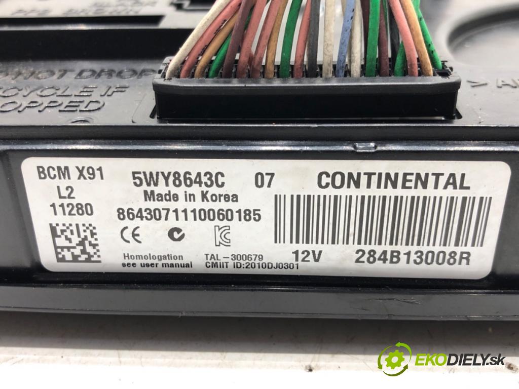 RENAULT LAGUNA III (BT0/1) 2007 - 2015    2.0 dCi (BT07, BT0J, BT14, BT1A, BT1S) 96 kW [131 KM] olej napędowy 2007 - 2015  modul BSI 284B13008R (Pojistkové skříňky)