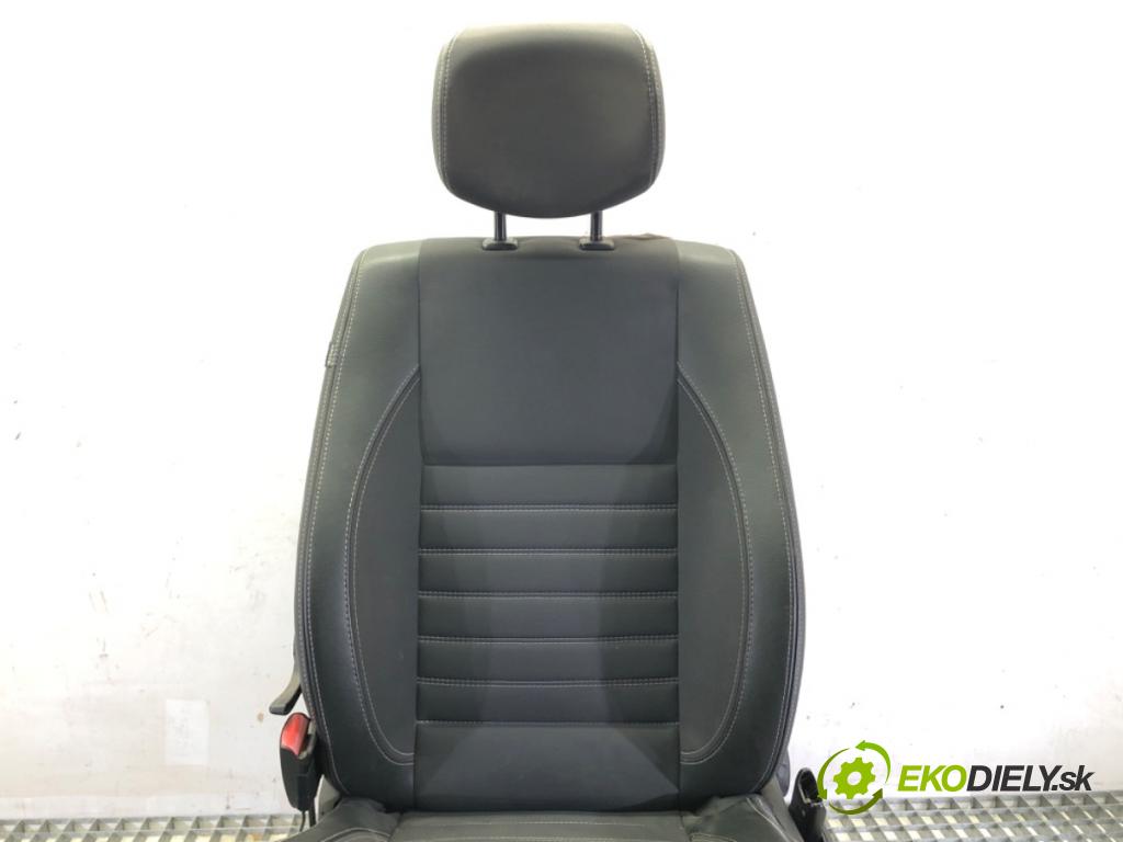 RENAULT LAGUNA III (BT0/1) 2007 - 2015    2.0 dCi (BT07, BT0J, BT14, BT1A, BT1S) 96 kW [131 KM] olej napędowy 2007 - 2015  Sedadlo ľavy predný