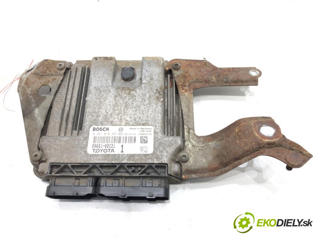 TOYOTA YARIS (_P9_) 2005 - 2014    1.4 D-4D (NLP90_) 66 kW [90 KM] olej napędowy 2005 - 2012  riadiaca jednotka Motor 89661-0DC21 (Riadiace jednotky)