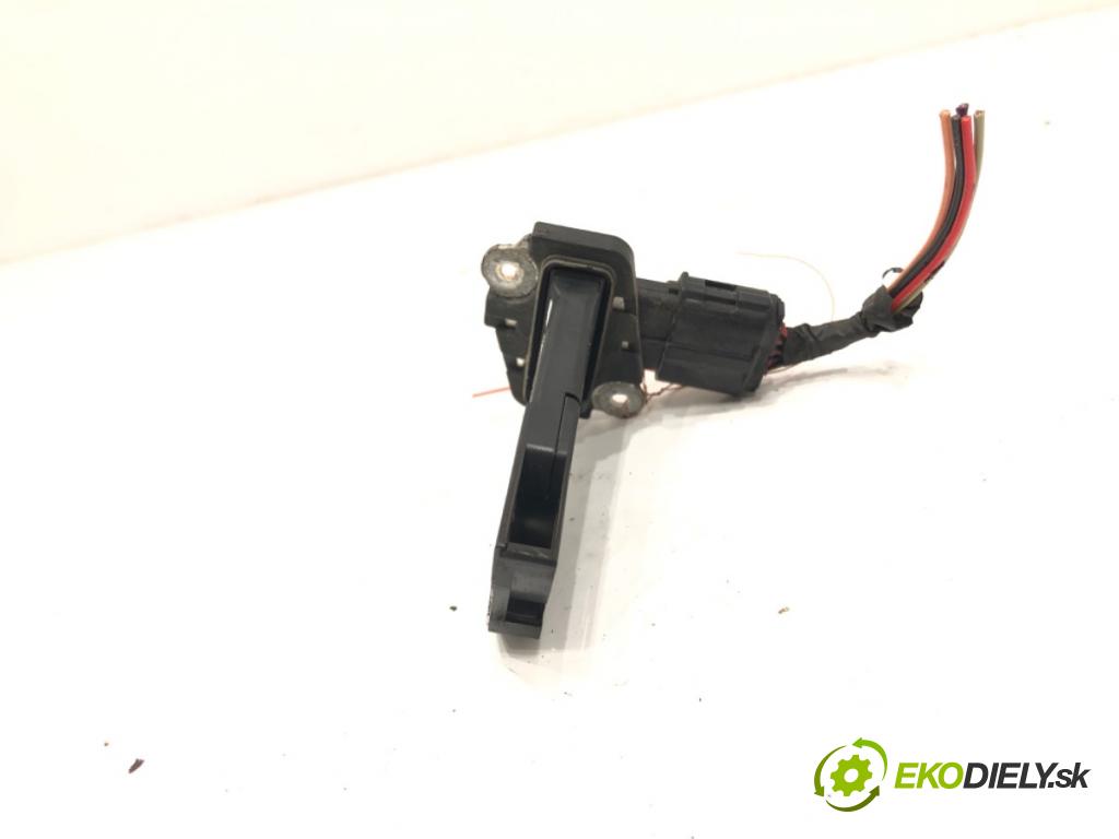 TOYOTA YARIS (_P9_) 2005 - 2014    1.4 D-4D (NLP90_) 66 kW [90 KM] olej napędowy 2005 - 2012  Váha vzduchu 22204-26010 (Váhy vzduchu)