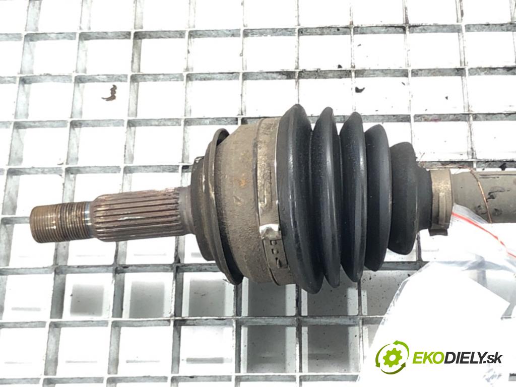 TOYOTA YARIS (_P9_) 2005 - 2014    1.4 D-4D (NLP90_) 66 kW [90 KM] olej napędowy 2005 - 2012  Poloos pravy predný