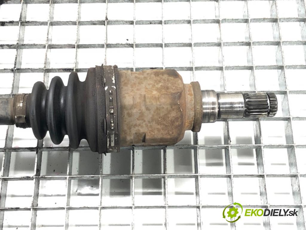 TOYOTA YARIS (_P9_) 2005 - 2014    1.4 D-4D (NLP90_) 66 kW [90 KM] olej napędowy 2005 - 2012  Poloos pravy predný