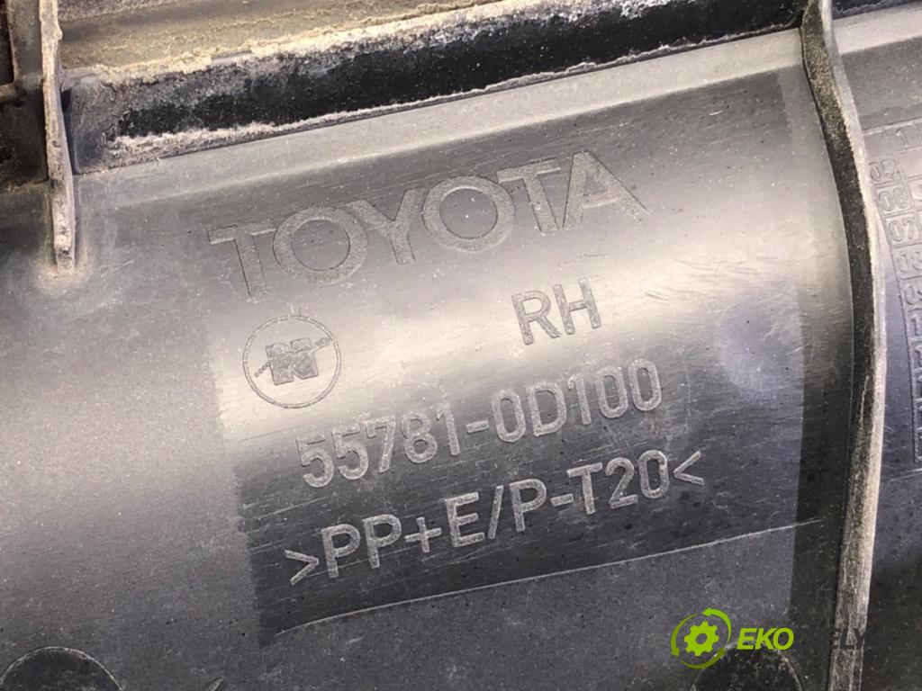 TOYOTA YARIS (_P9_) 2005 - 2014    1.4 D-4D (NLP90_) 66 kW [90 KM] olej napędowy 2005 - 2012  Torpédo, plast pod čelné okno  (Torpéda)