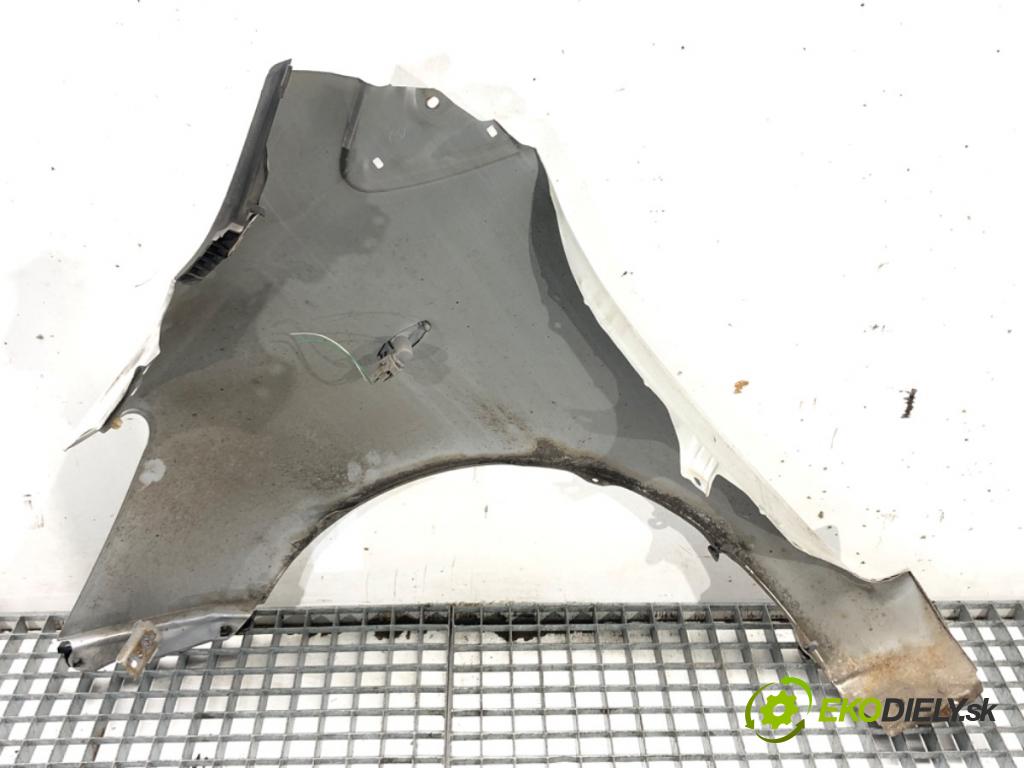 TOYOTA YARIS (_P9_) 2005 - 2014    1.4 D-4D (NLP90_) 66 kW [90 KM] olej napędowy 2005 - 2012  blatník pravý přední část