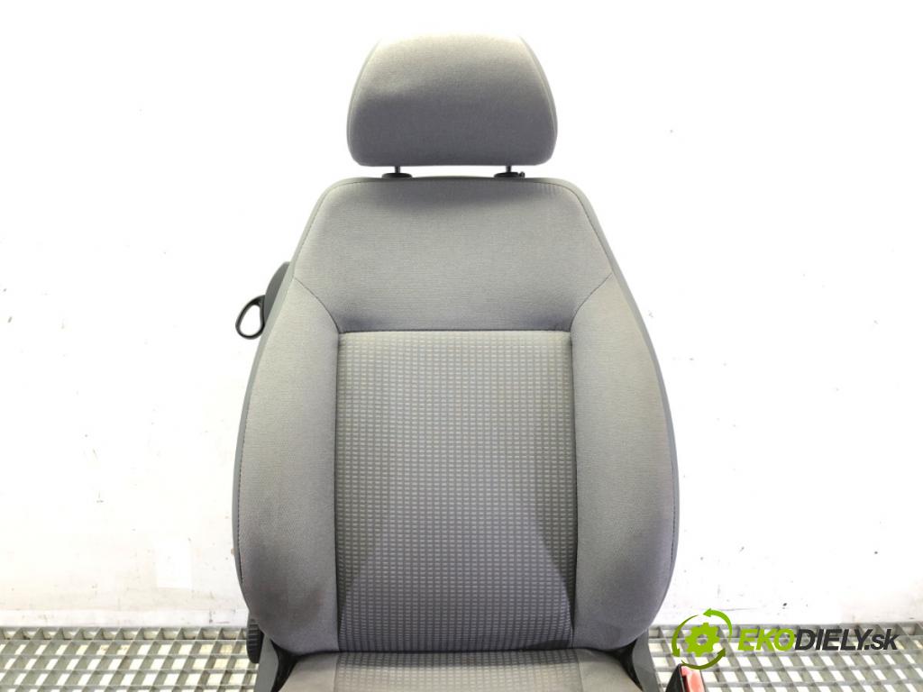 SEAT IBIZA III (6L1) 2002 - 2009    1.4 16V 55 kW [75 KM] benzyna 2002 - 2007  Sedadlo pravy predný