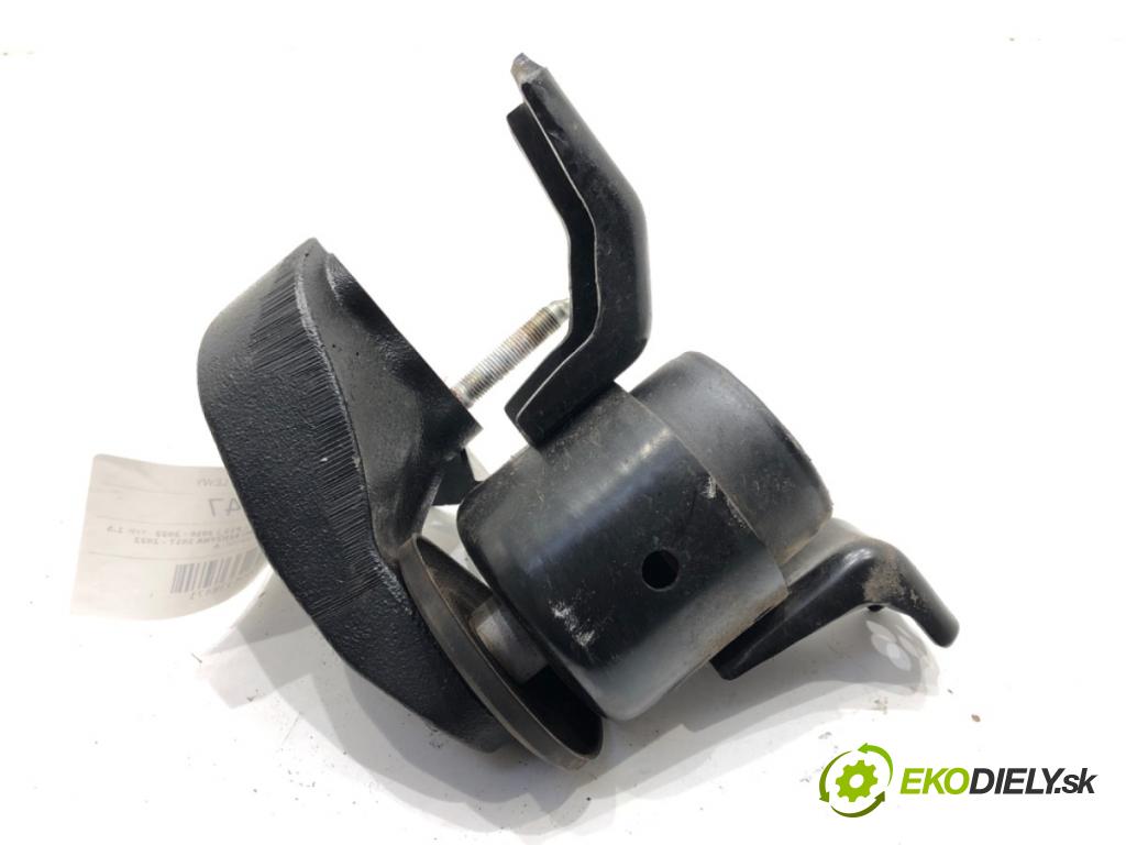 TOYOTA YARIS (_P13_) 2010 - 2022    1.5 (NSP131_) 82 kW [112 KM] benzyna 2017 - 2022  AirBag Motor  (Držiaky motora)