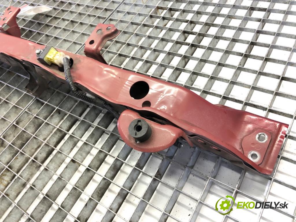 TOYOTA YARIS (_P13_) 2010 - 2022    1.5 (NSP131_) 82 kW [112 KM] benzyna 2017 - 2022  držák přední část  (Výztuhy přední)