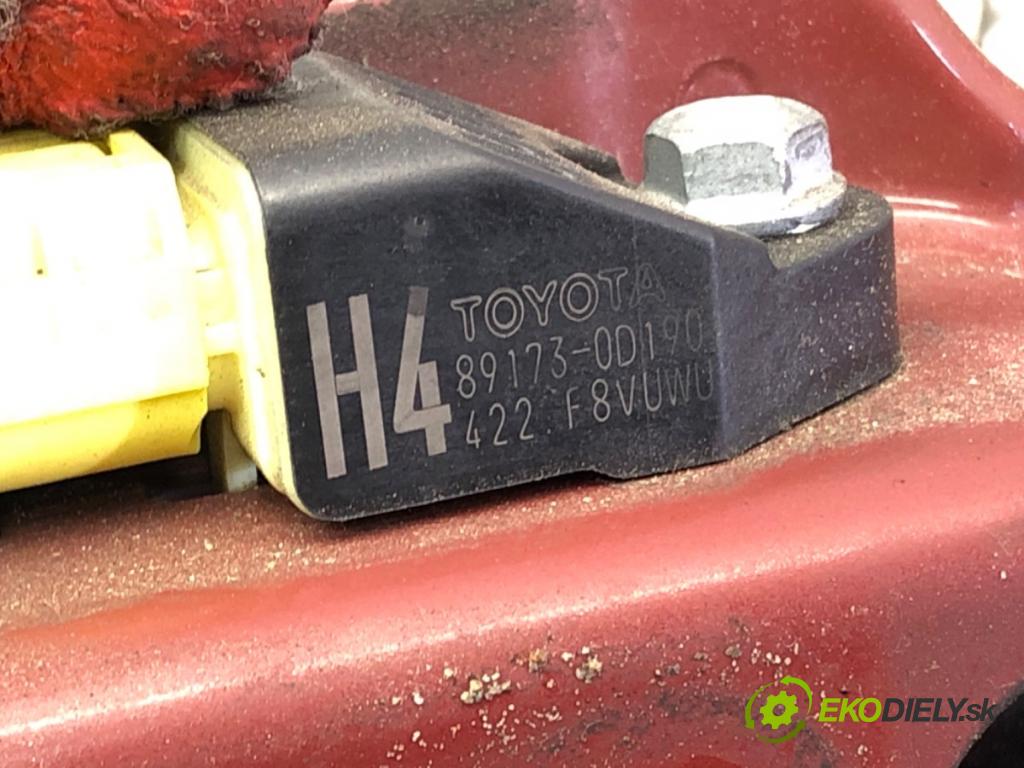 TOYOTA YARIS (_P13_) 2010 - 2022    1.5 (NSP131_) 82 kW [112 KM] benzyna 2017 - 2022  držák přední část  (Výztuhy přední)